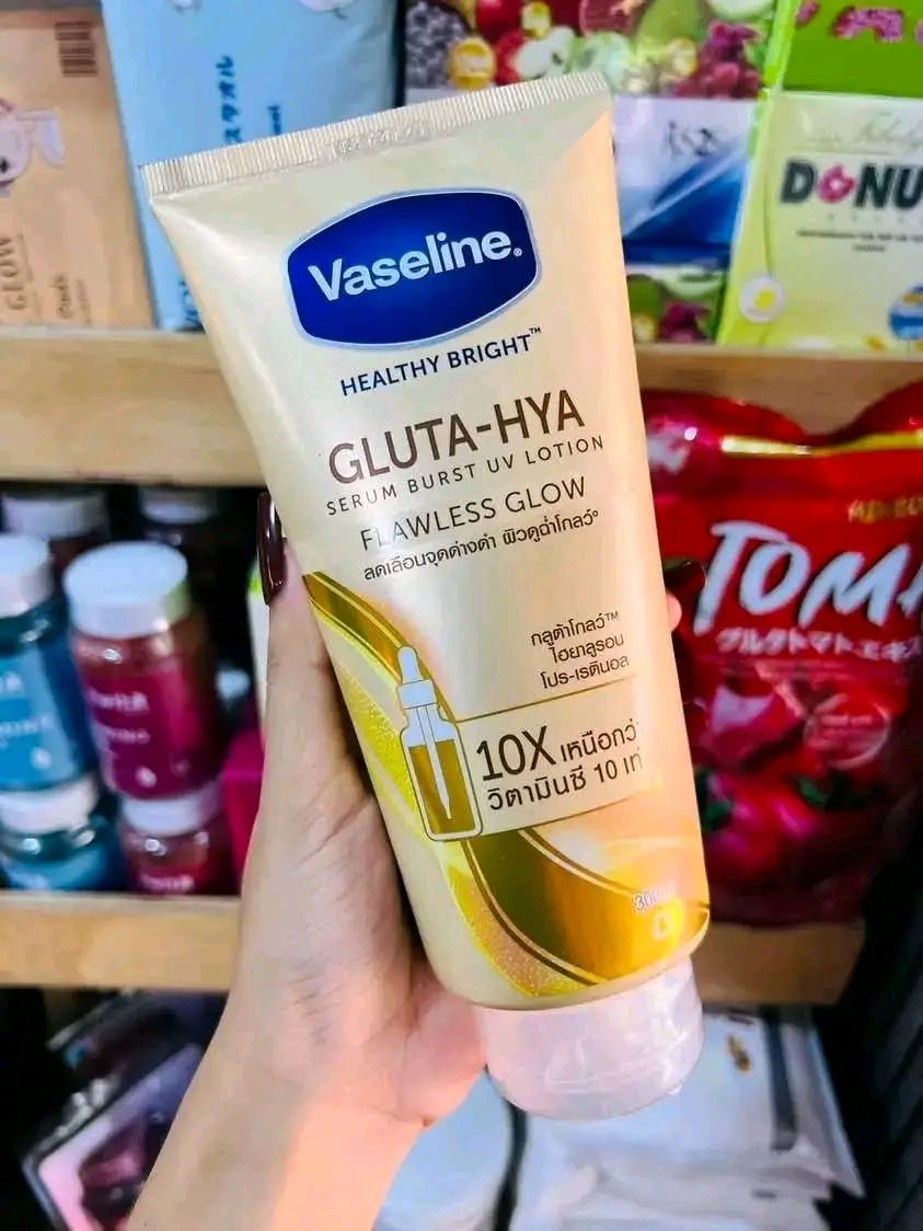 Vasline Gluta-Hya Flawless Glow Lotion