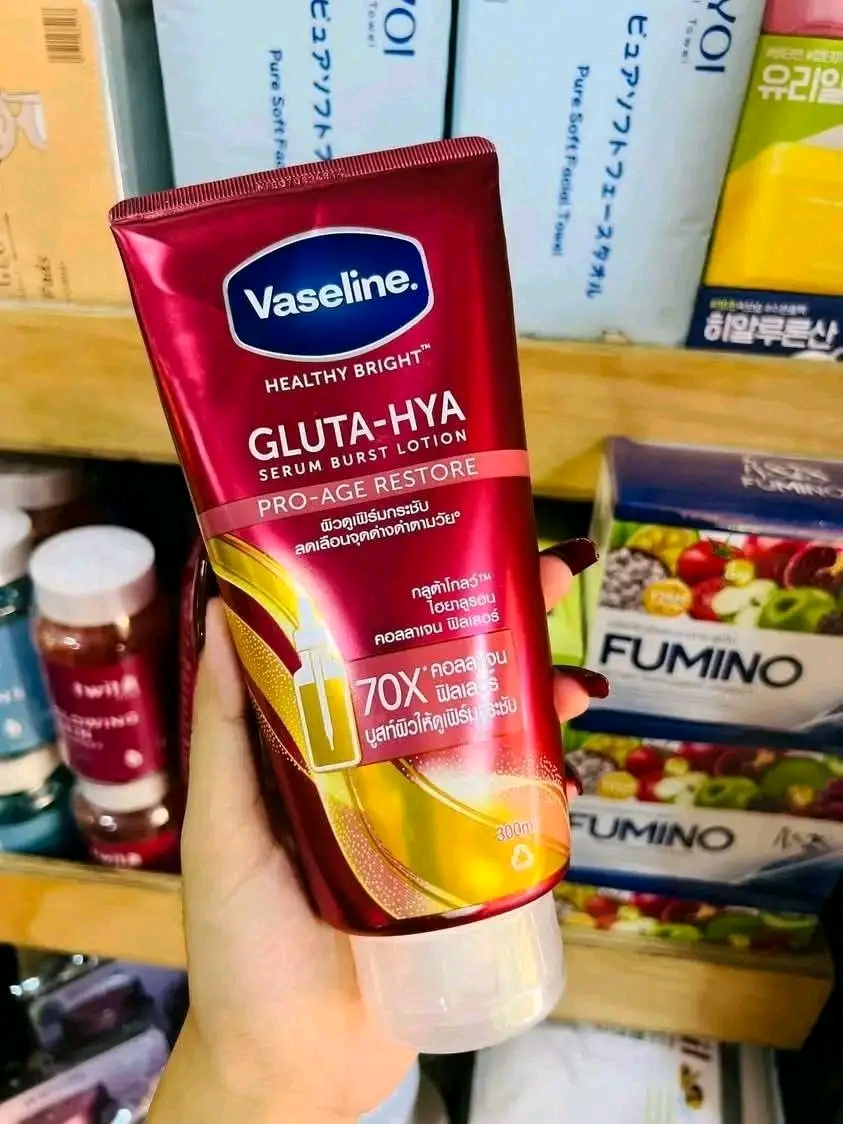 Vaseline Gluta-Hya Pro-Age Restore Lotion
